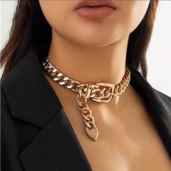 Gold Belt Buckle Design Exaggerated Oversized Chunky Choker - Picture 4 of 6